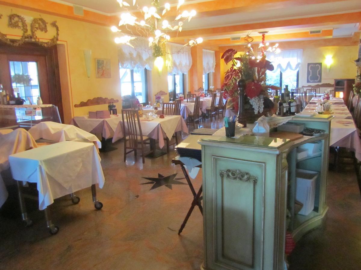 Albergo Ristorante Conca Azzurra Colico Extérieur photo